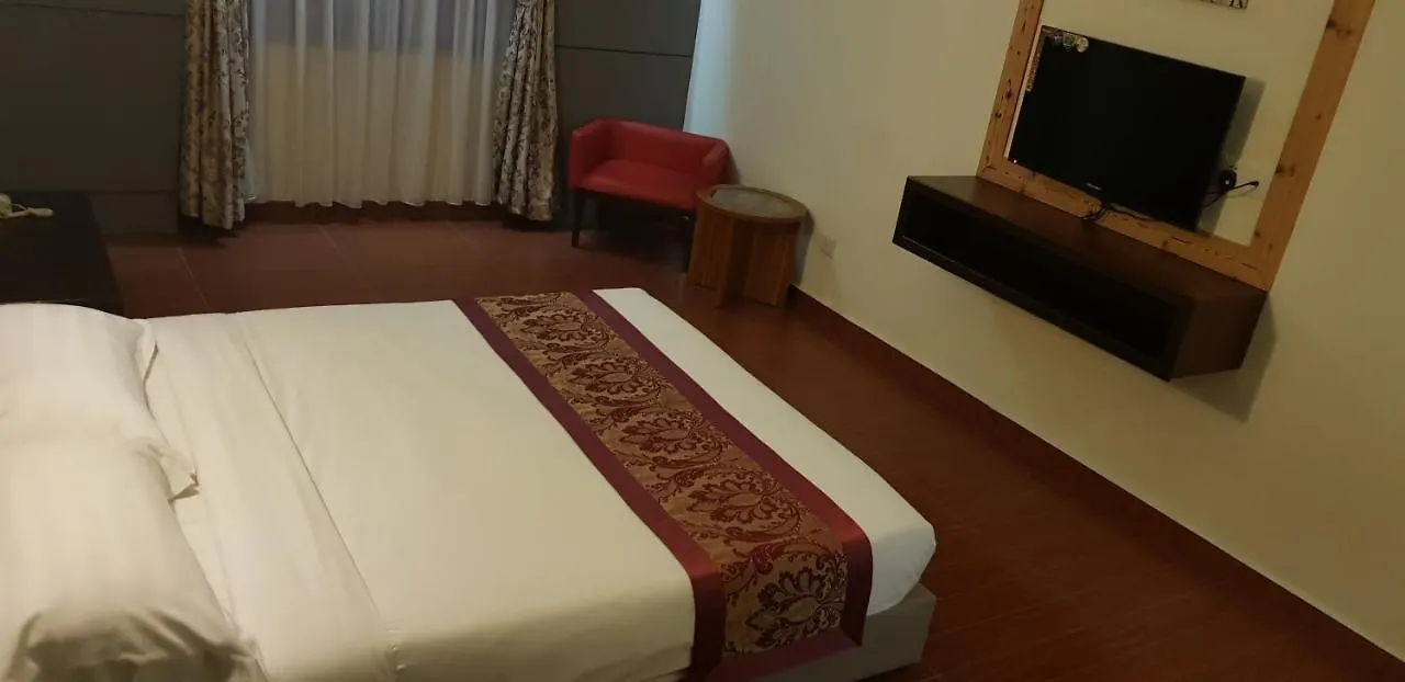 Capital O 89938 Herald Hotel Malacca